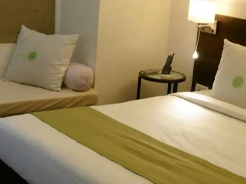 THE CENT Sandhya Hotel