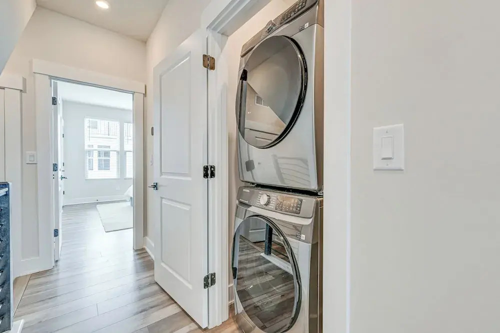 Walk to Music Factory: Townhome w/ Rooftop Deck!