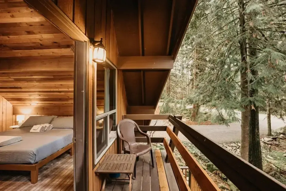 Glacier Springs Cabin 27 - A Private 2-story Pet-friendly Cabin Now With Wifi