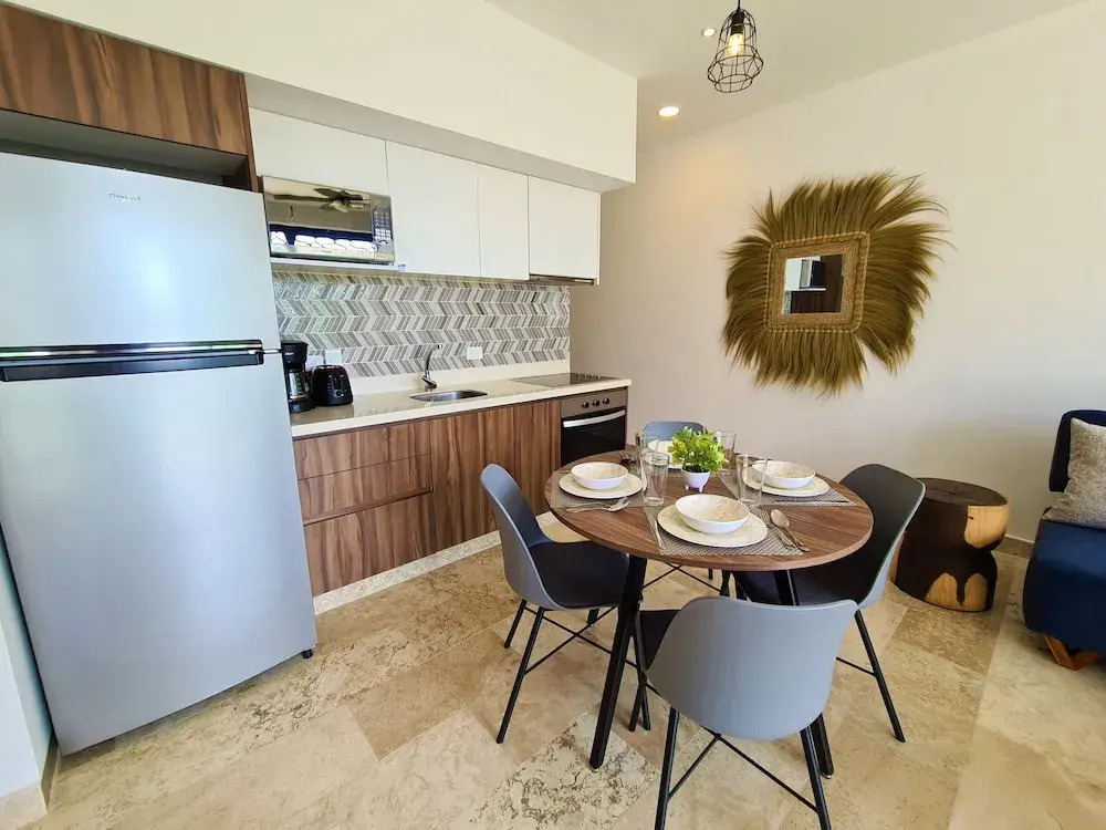 Bahay By Riviera Rentals