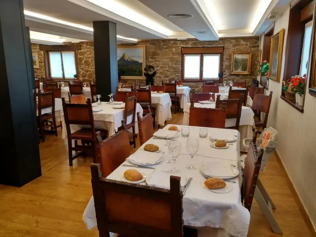 Hostal Izar-Ondo