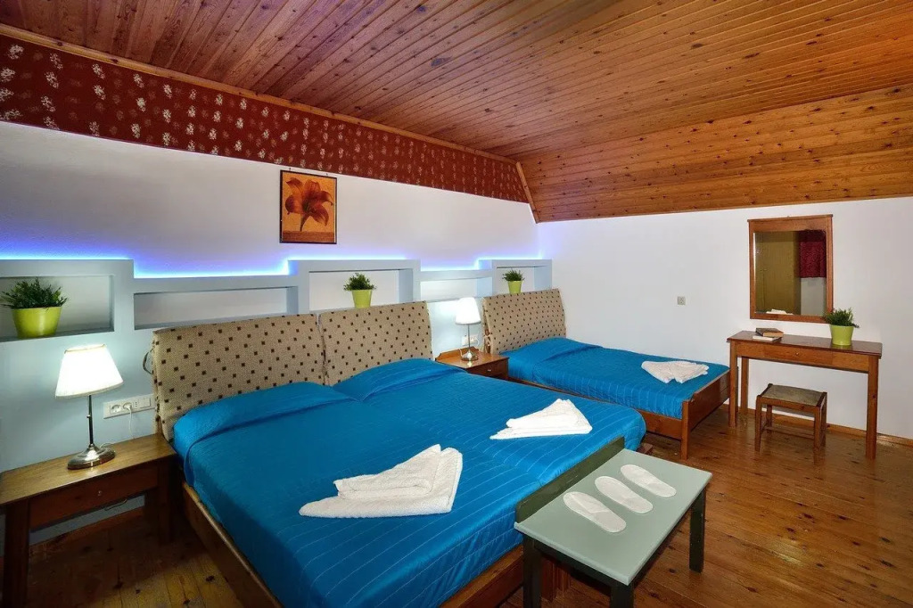 Mythos- Platanias- Hotel -Apts