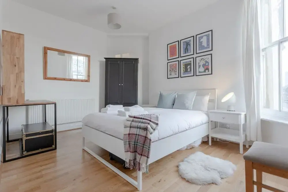 Charming 2 Bedroom Property in Clapham