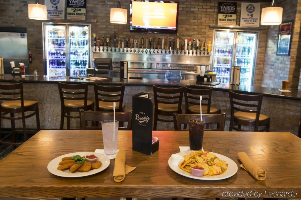 Crowne Plaza Hotel Philadelphia - Bucks County