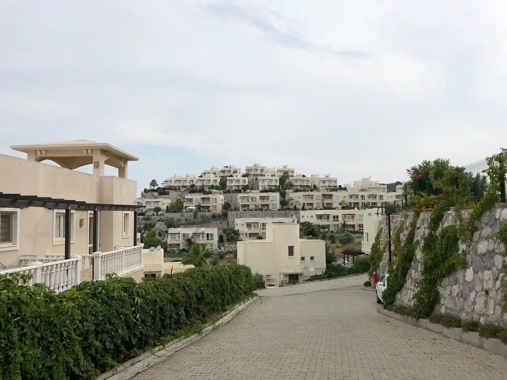 Apartment 3 Bedroom Lake View 7 by Likya Global