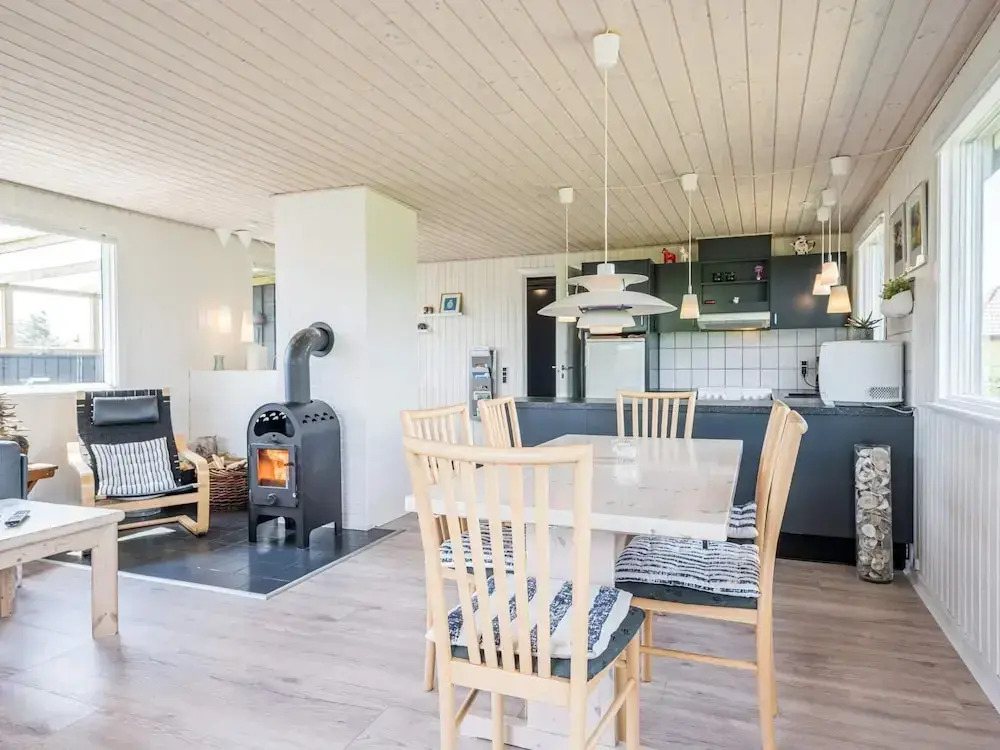 Bright Seaside Retreat in Haurvig-by Traum