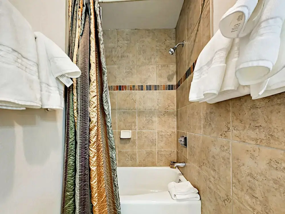 2800 Village Drive Condo Unit 1101 3 Bedrooms 3 Bathrooms Condo