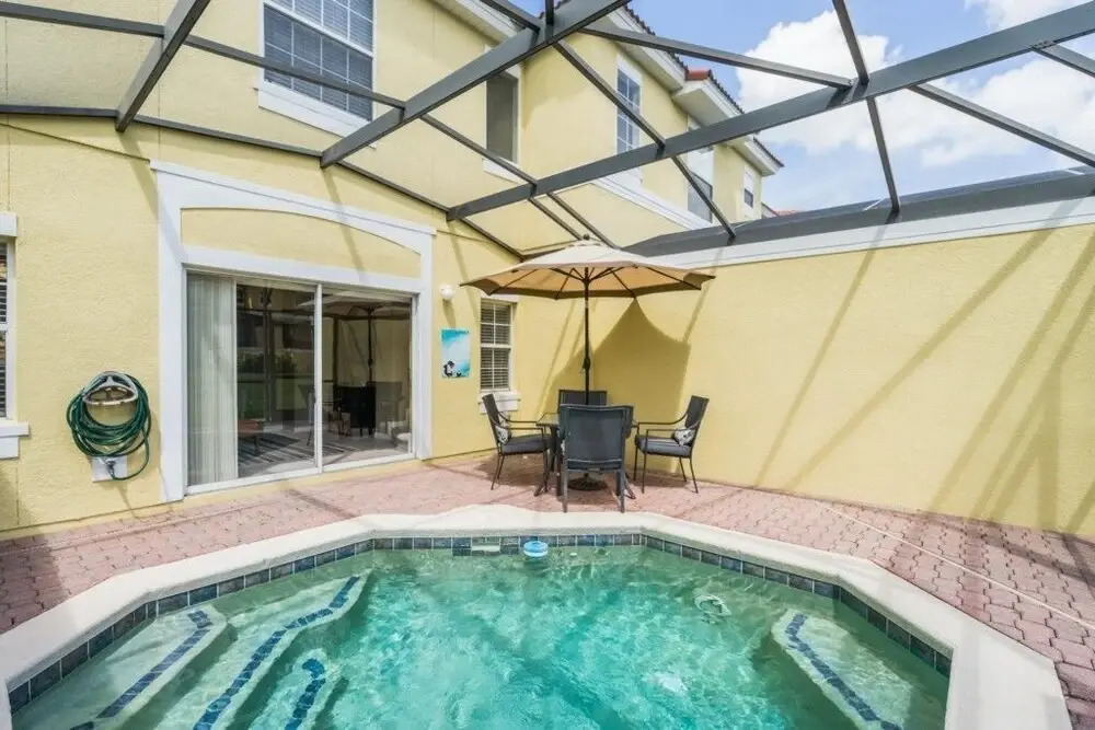 Beautiful 3 bedroom villa at Encantada Resort