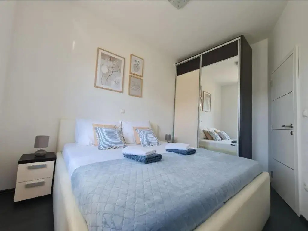 NEW Modern-Park view-5 minutes from Diocletian's Palace