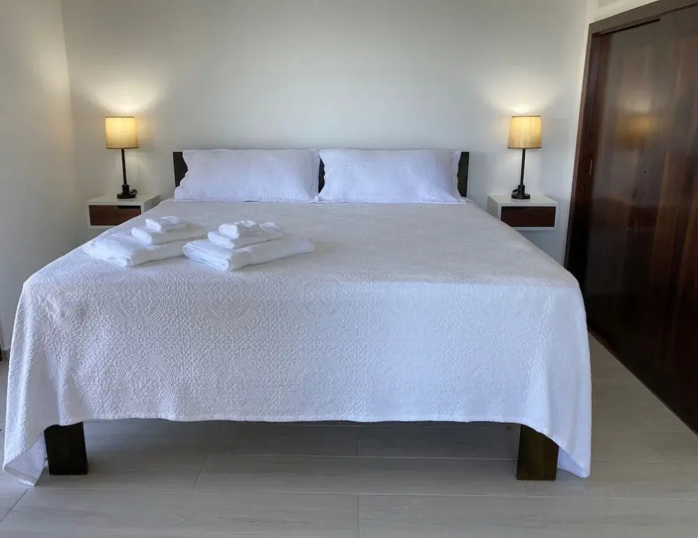 Stunning Turquoise Views From This 2 Bedroom, 2 Bath Home