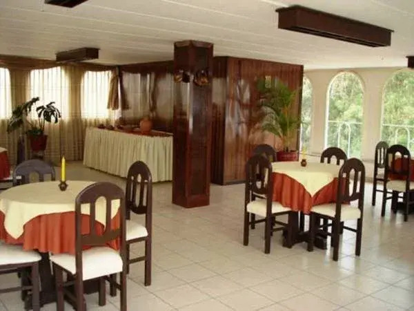 Hotel Benavides