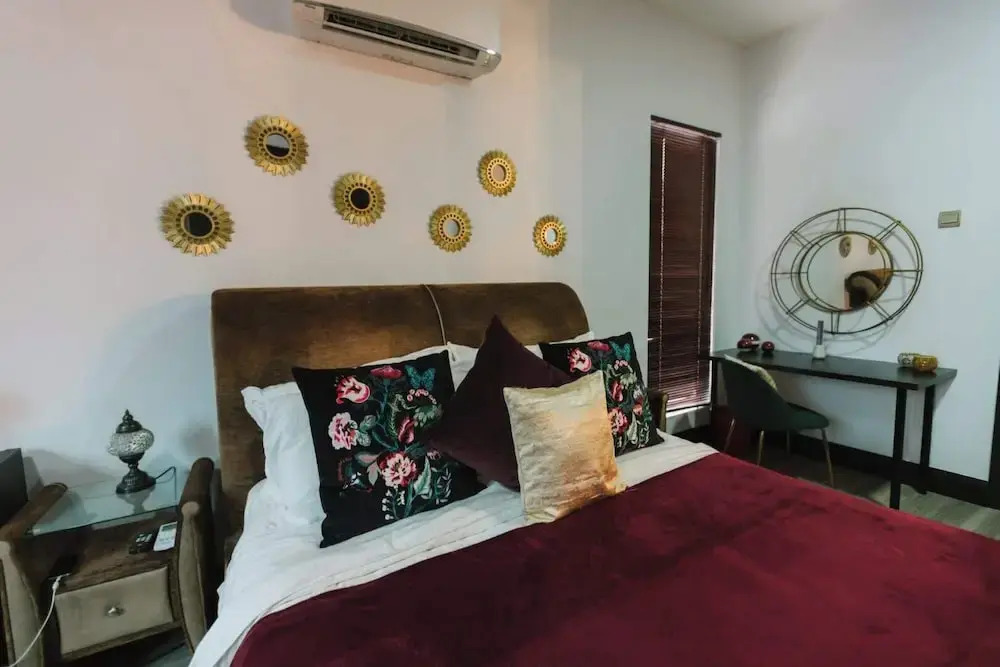 Spacious Luxury 6BR Home in Kemensah, KL