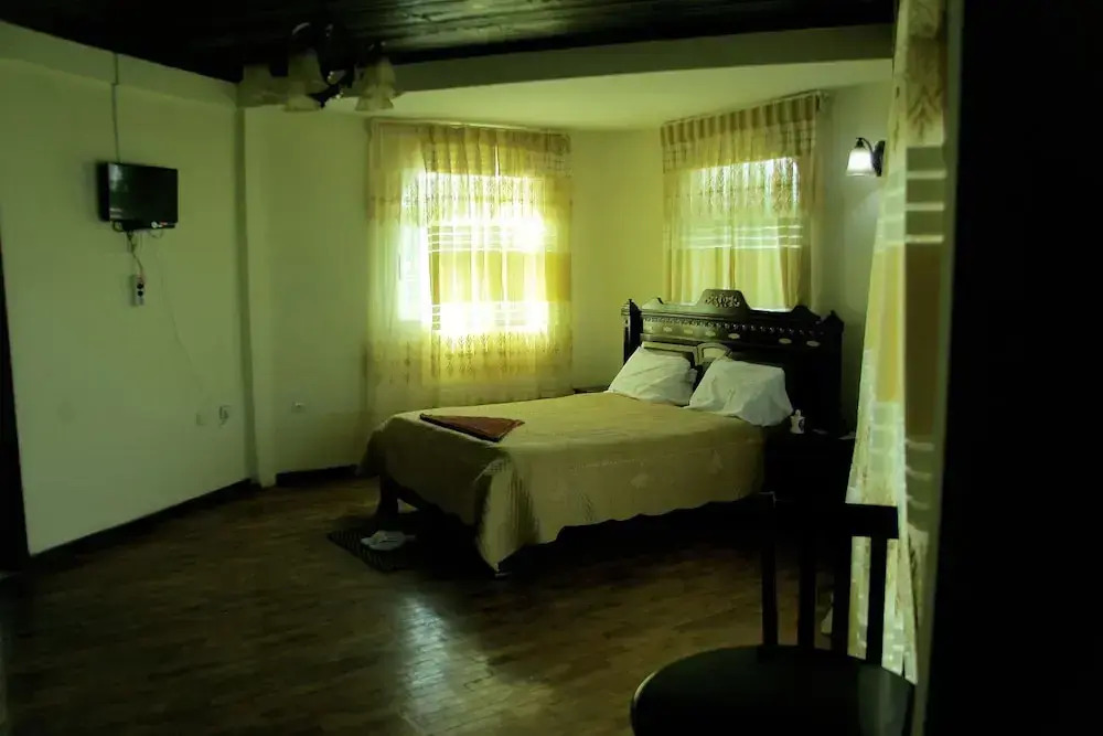 Tseder Pension
