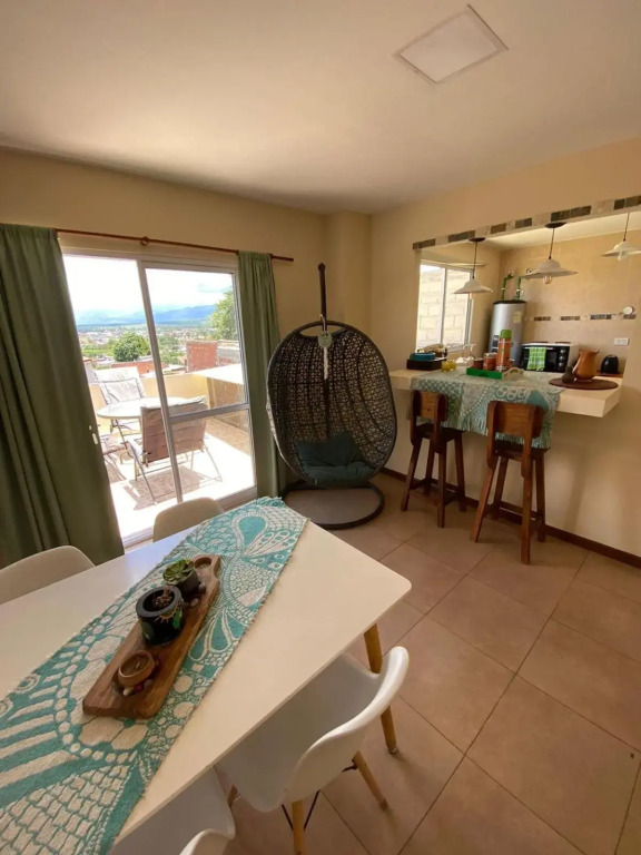 Departamento entre cerros y cielo