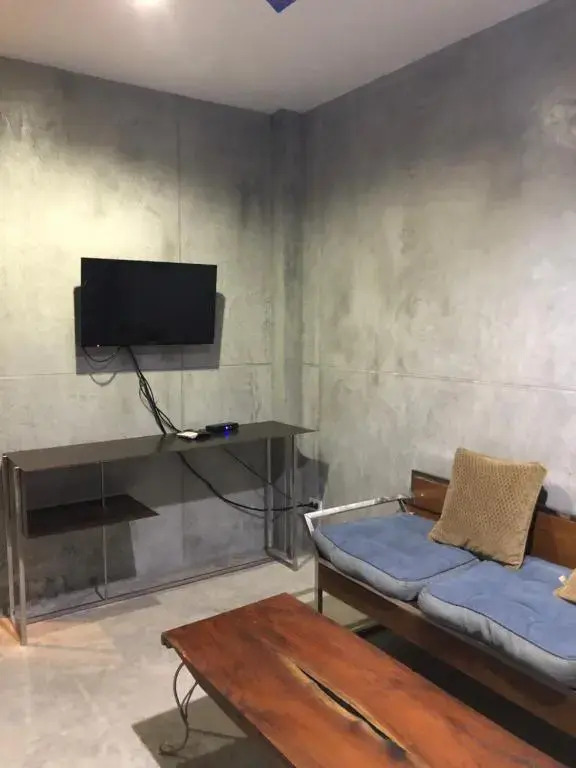 Beach Way Apartment