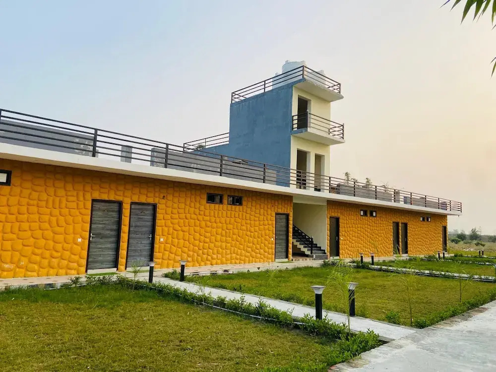 New Corbett Hotel and Resort