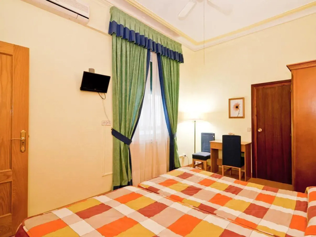 Hostal Oporto