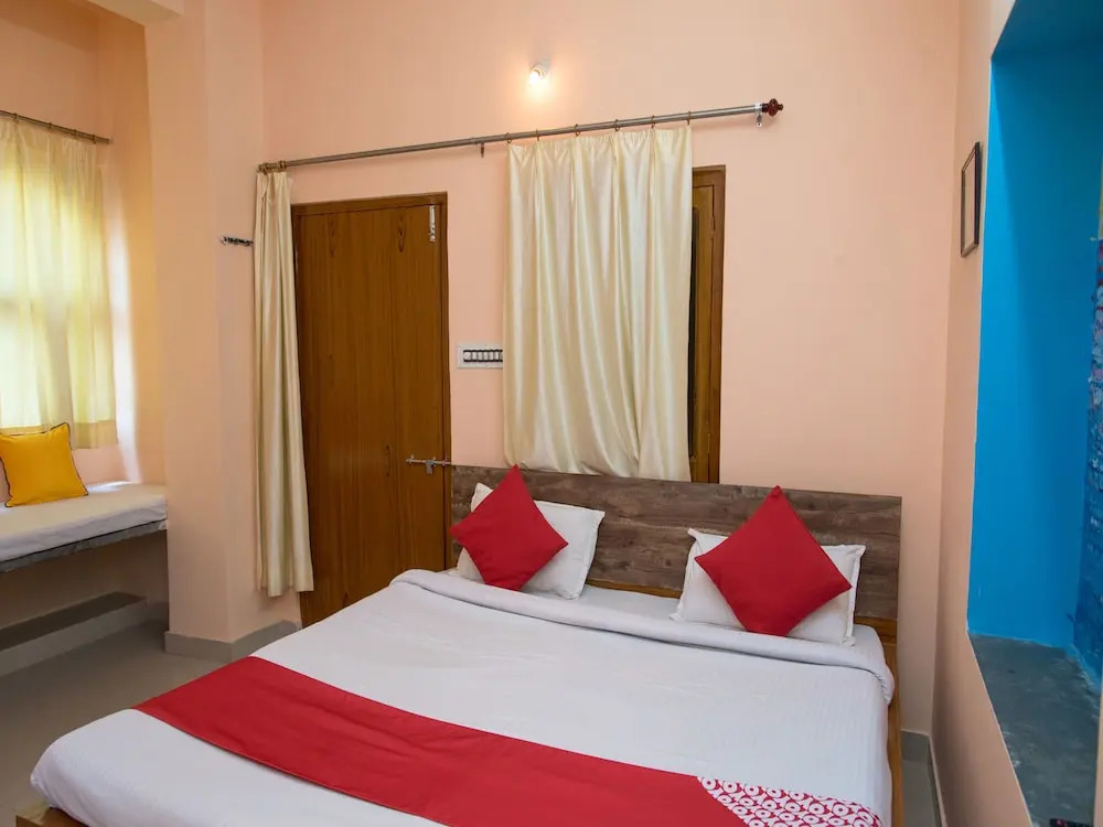 OYO 14227 Home Lake View Stay Brahmpol