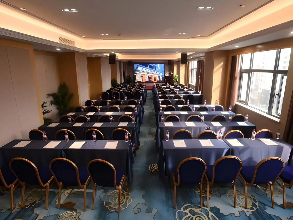 Vienna International Hotel (Wuhan Wangjiawan Tieqiao Square)