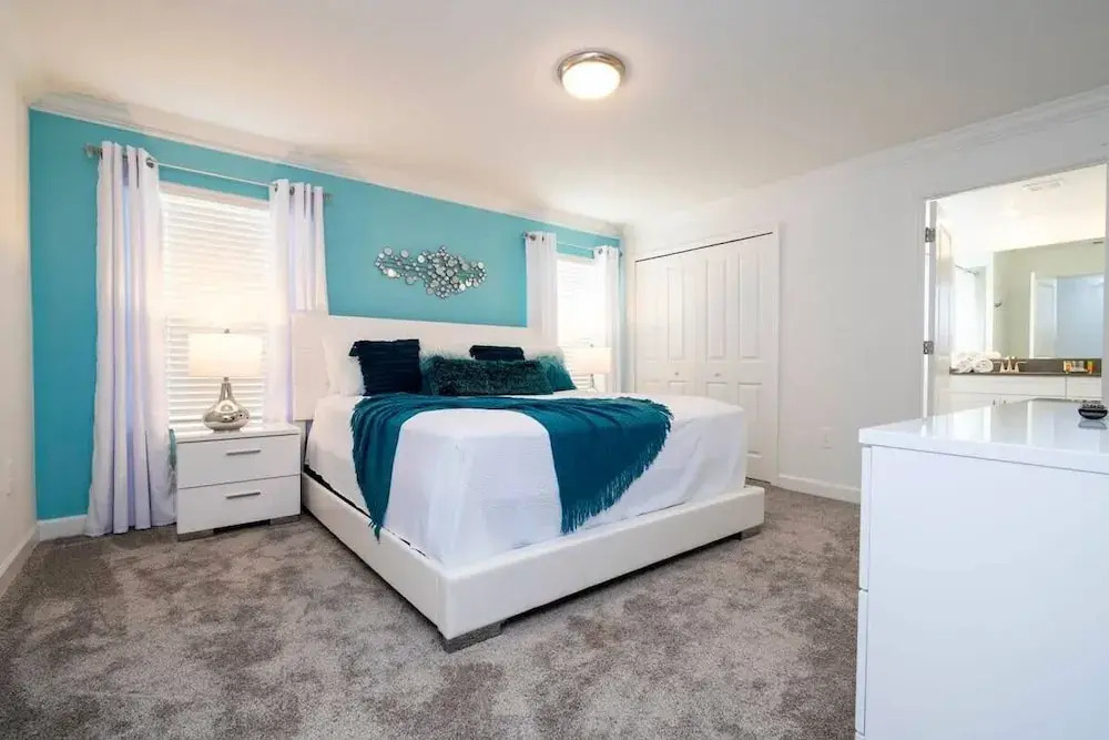 Stunning 4 Bd Close to Disney @ Storey Lake 2569