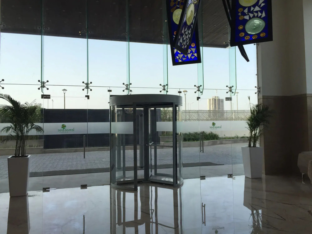 Lemon Tree Hotel, Sector 60, Gurugram