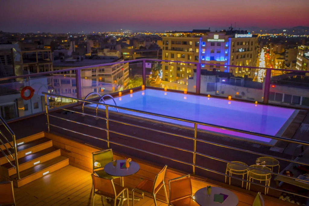 Novus City Hotel