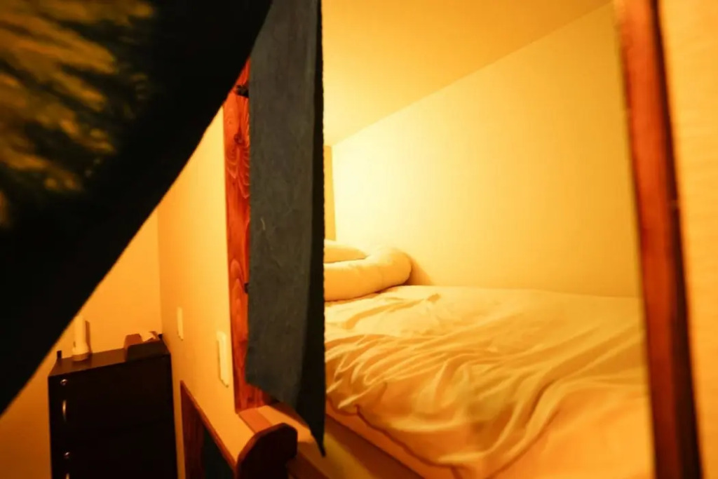 Hostel Knot