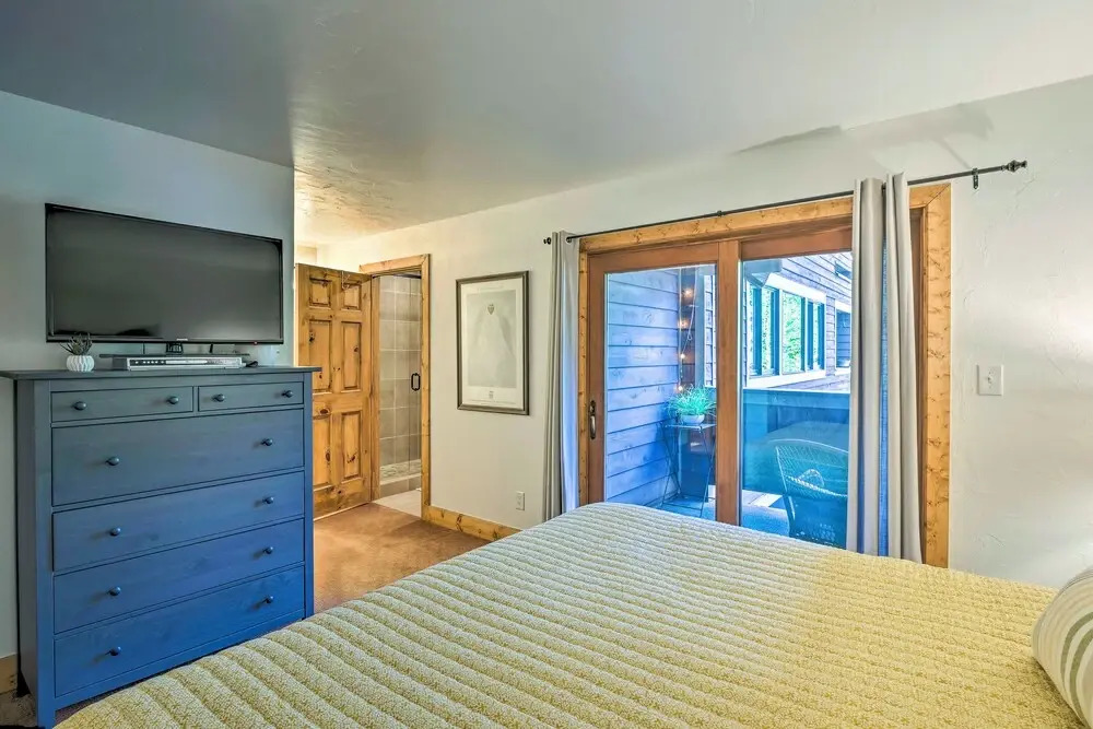 Walk to Gondola & Main St: Peak 9 Condo w/ Balcony