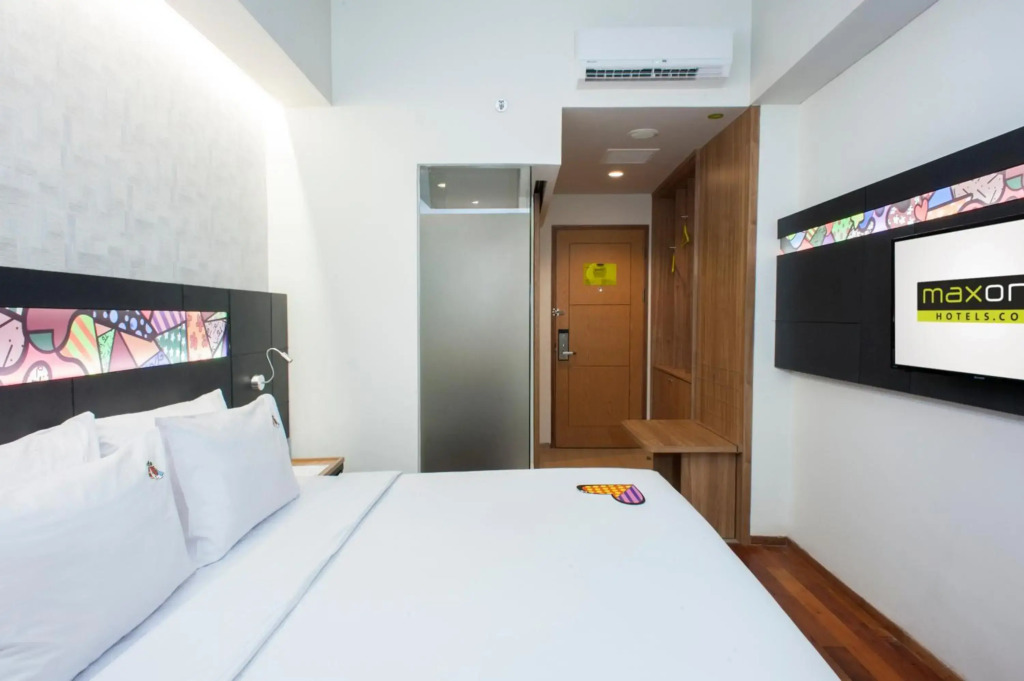 MaxOneHotels at Dharmahusada Surabaya
