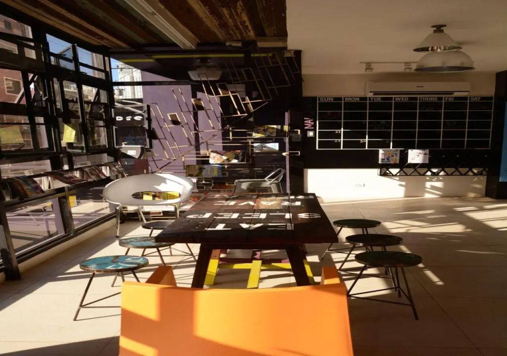 OYO 866 Junction Hostels