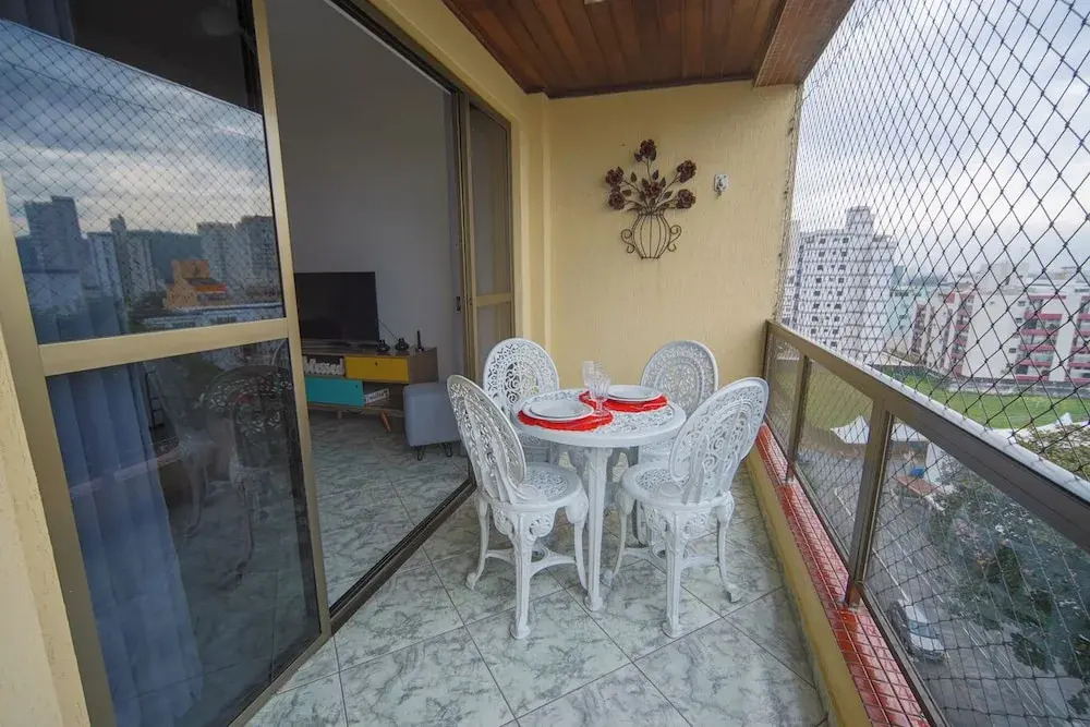 Apto pet Friendly c Wifi a 350m da Praia do Tombo