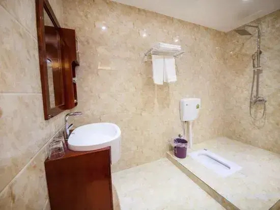Maitreya Xincheng Hotel (Huquan Ecological Park Branch)