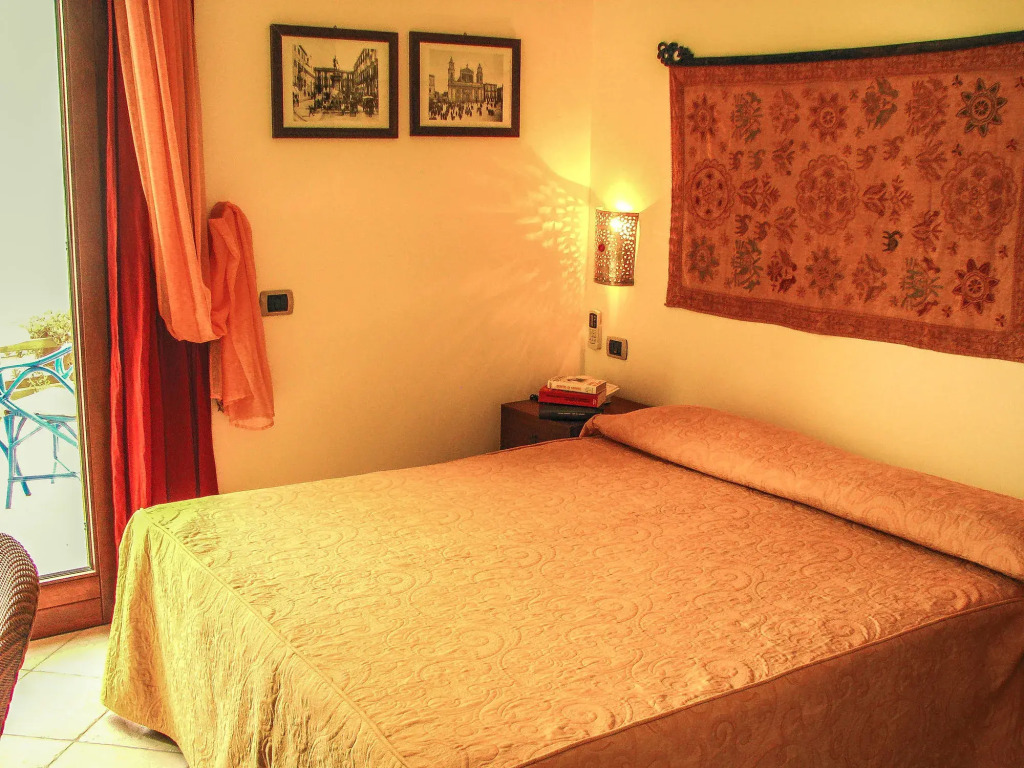 Hotel Il Faro Della Guitgia Tommasino