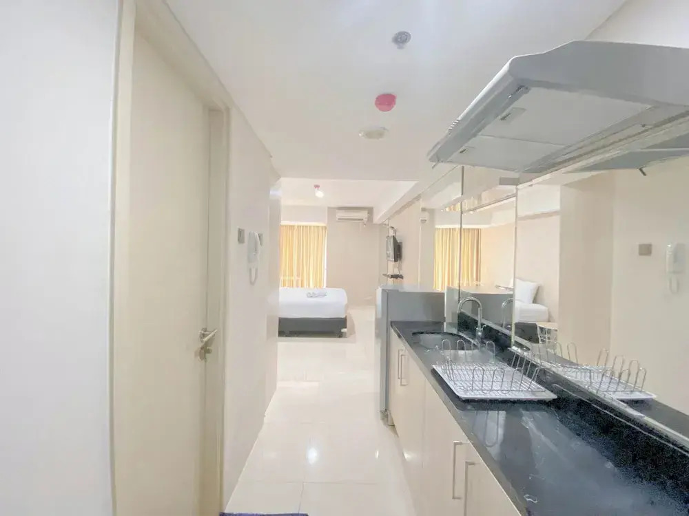 Good Homey Studio Apartment at Warhol (W/R) Residences