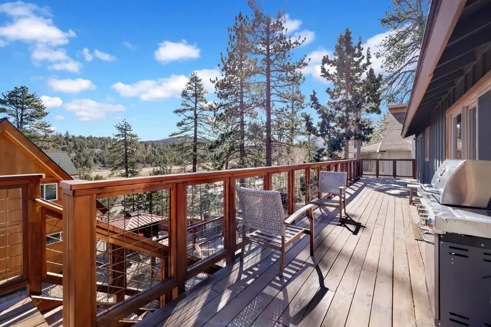 2132-meadow View Cabin 3 Bedroom Home by Redawning