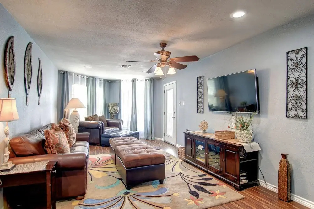 Third Floor Seabatical Condo in Mustang Island by Redawning