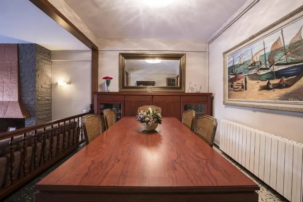 R54 Apartamento Montserrat 11-2