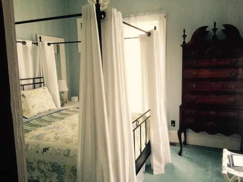 Auberge Nathalie Ora Guesthouse