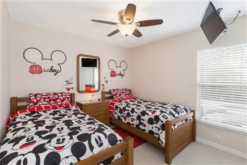 4BR Pool Home Emerald Island by SHV-2659
