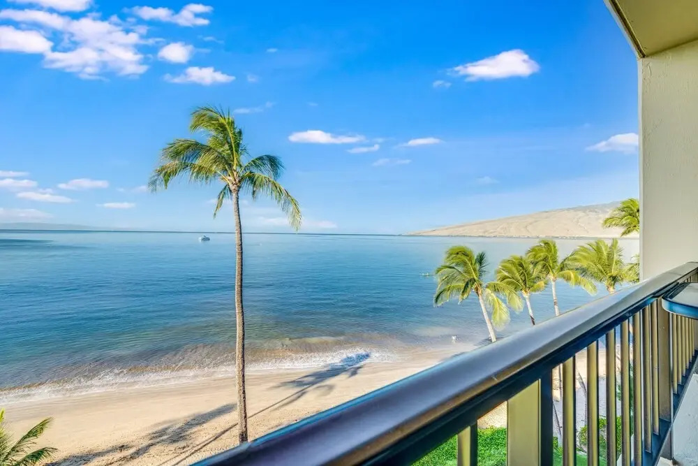Sugar Beach Penthouse #27 by Ali'i Resorts