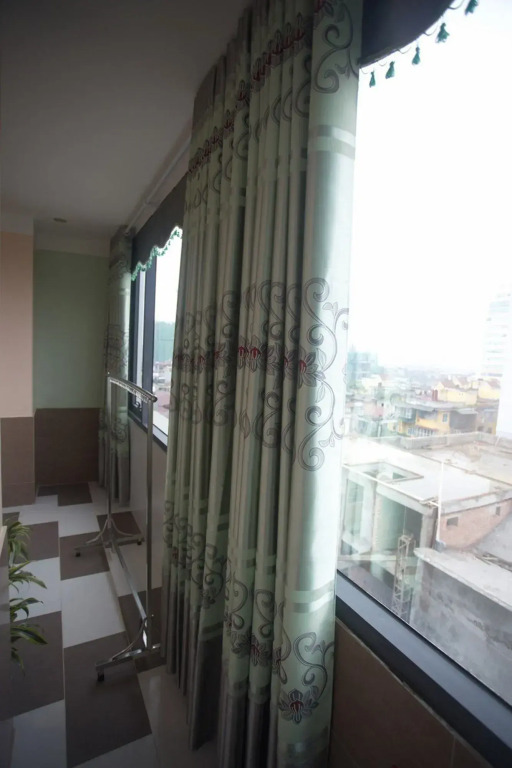 Poonsa Nguyen Phong Sac