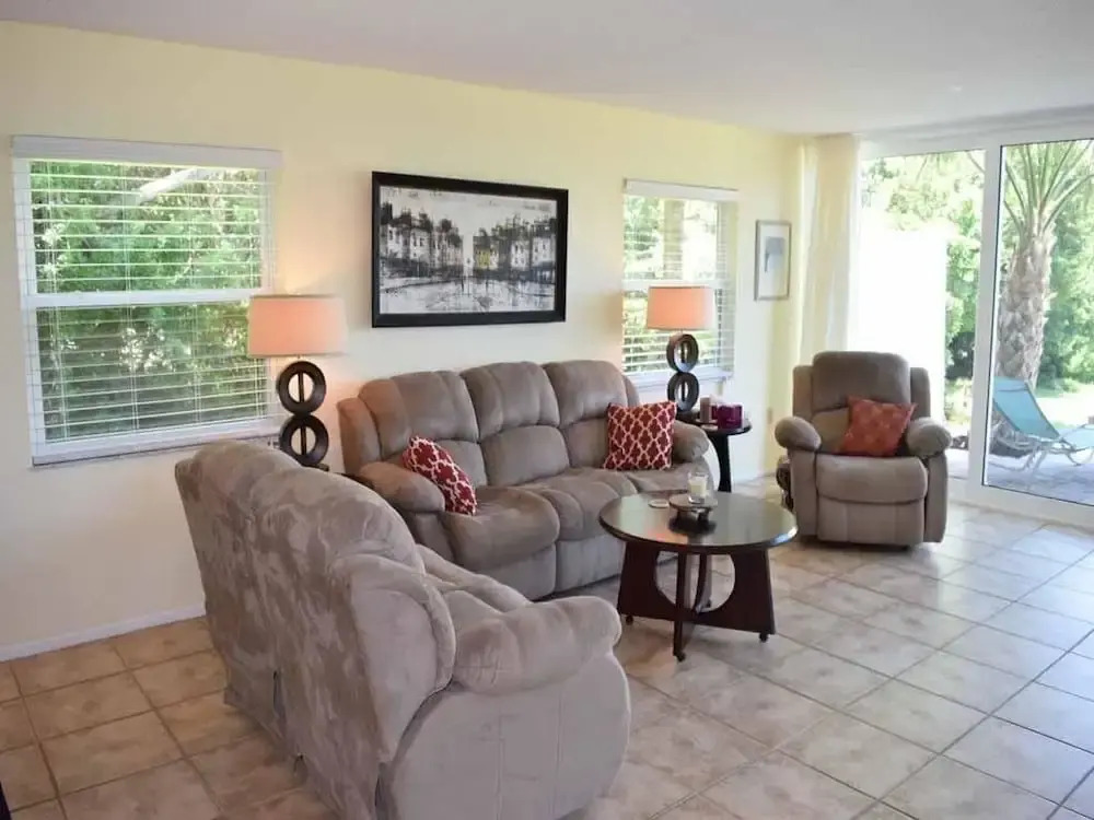 Westbay Cove South 745