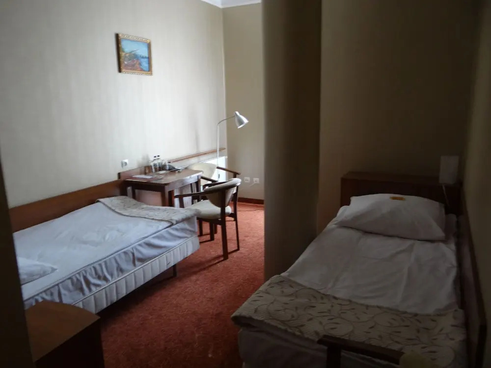 Grot Hotel