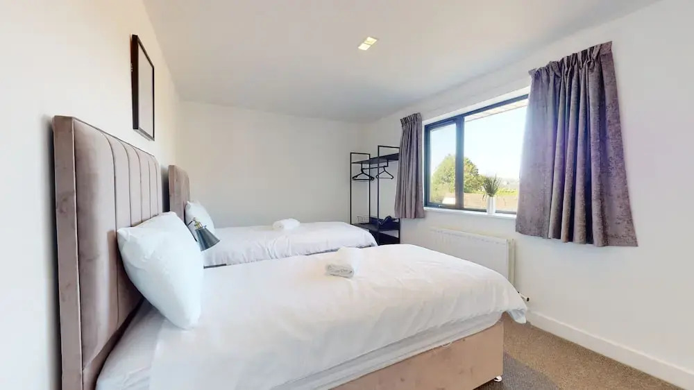 Low Greenlands Holiday Park - Luxury House & Luxury Glamping Pods