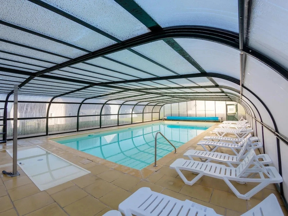 Apartment With Heated Indoor Pool