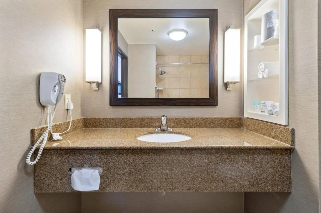 Holiday Inn Express & Suites Barstow - Route 66 by IHG