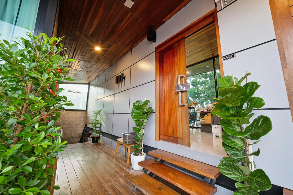 The Sky Roof Homestay @ Kiriwong