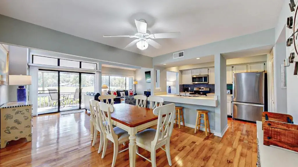 272 Turnberry Village