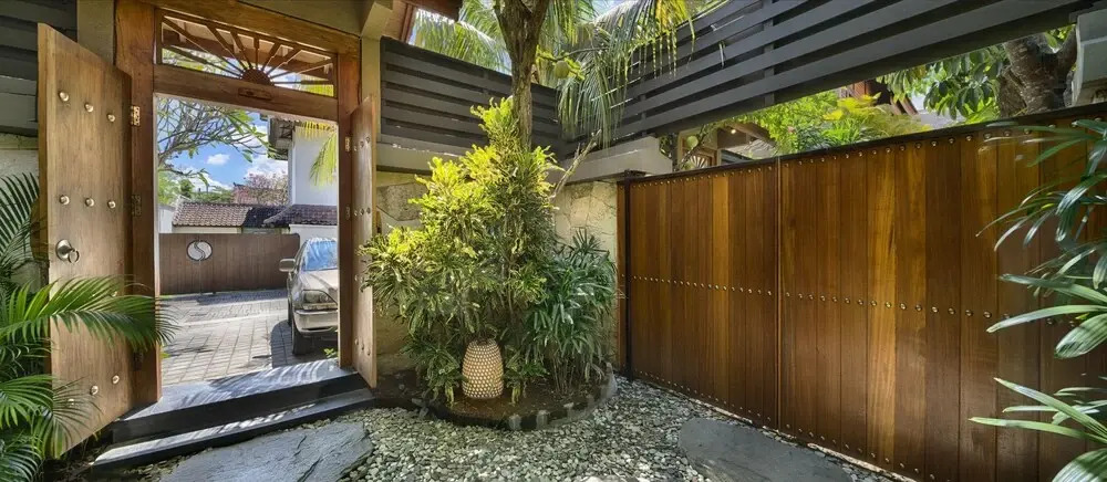 Spacious Luxury 4 Br in Centre Seminyak