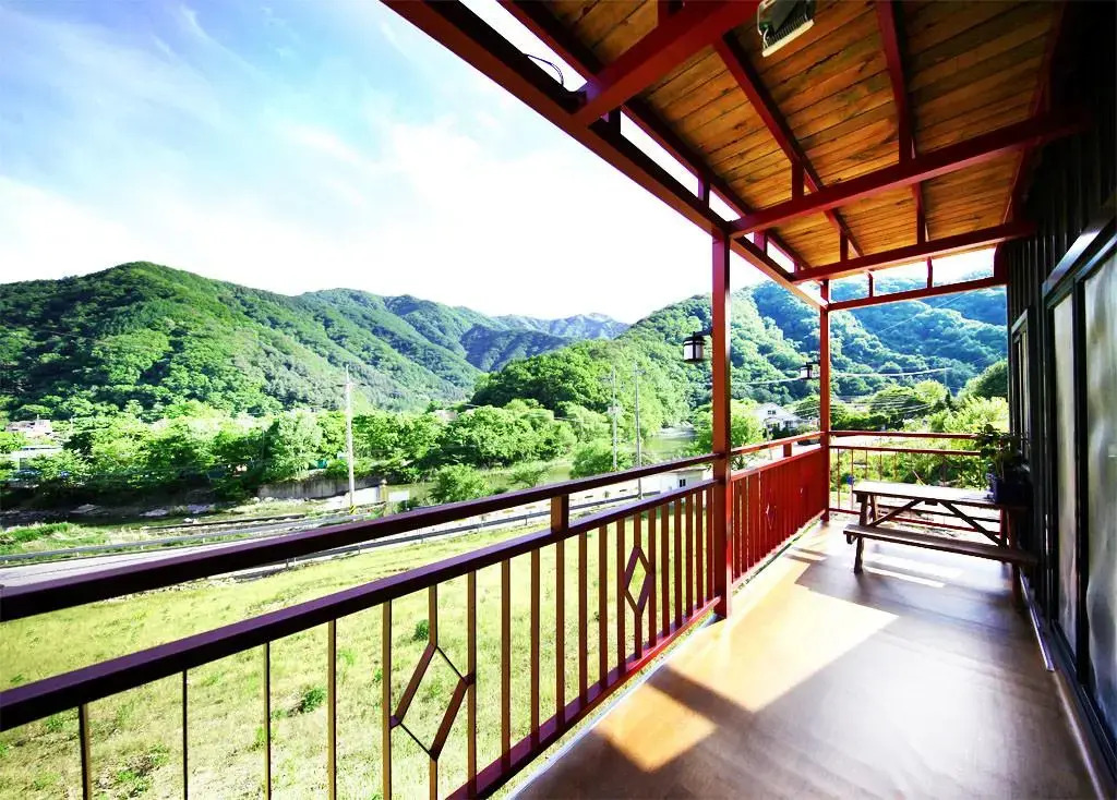 Gapyeong Hateunuen Pension